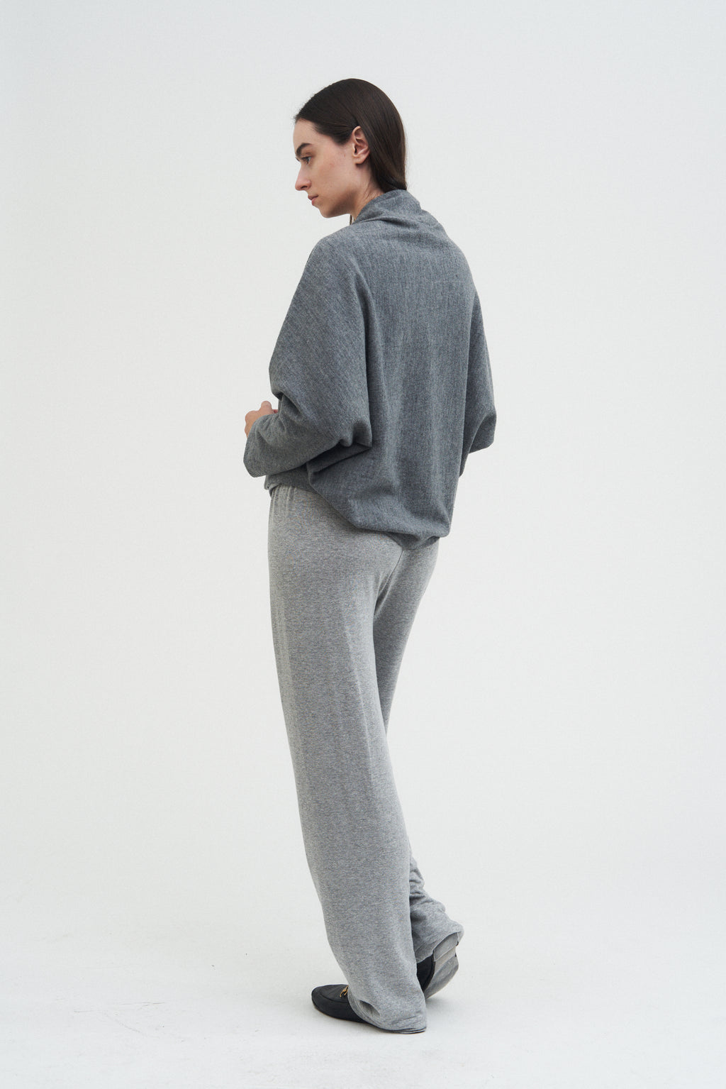 Frame Cardigan — Grey