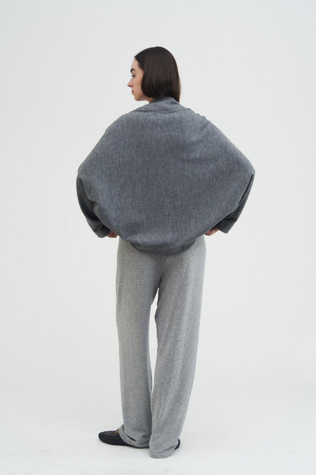 Frame Cardigan — Grey