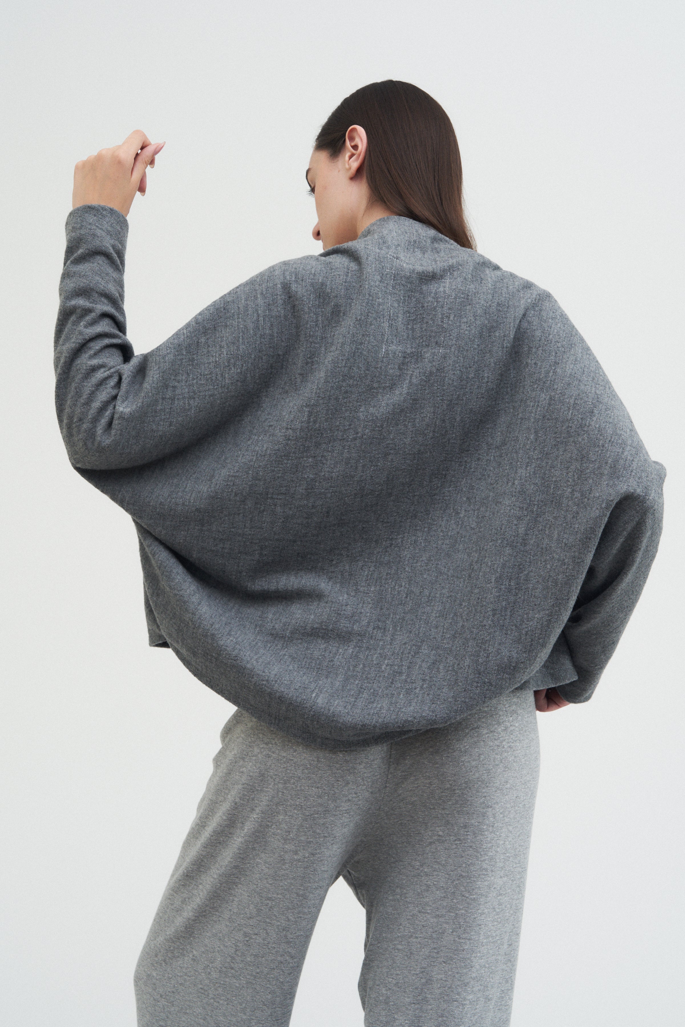 Frame Cardigan — Grey